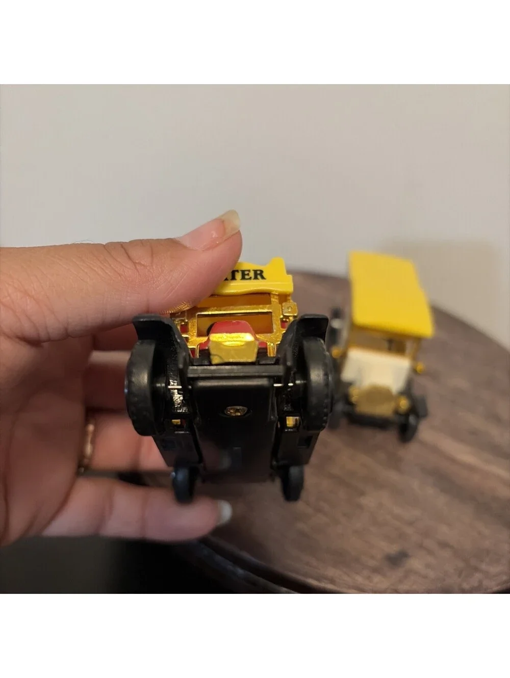 Reader's Digest Collector's Set of 2 Classic Ambulance & Delivery Trucks Plastic